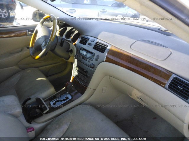 JTHBA30GX65174589 - 2006 LEXUS ES 330 BEIGE photo 5