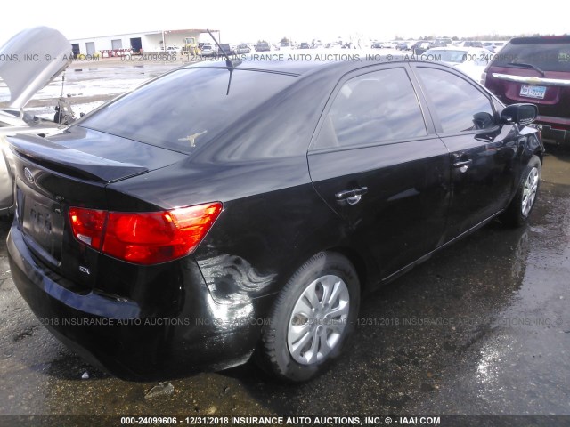 KNAFU4A29D5722045 - 2013 KIA FORTE EX BLACK photo 4