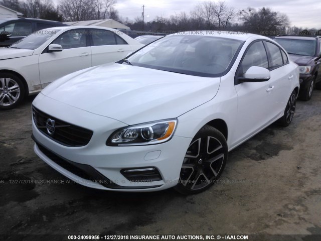 YV126MFL2J2465248 - 2018 VOLVO S60 DYNAMIC WHITE photo 2