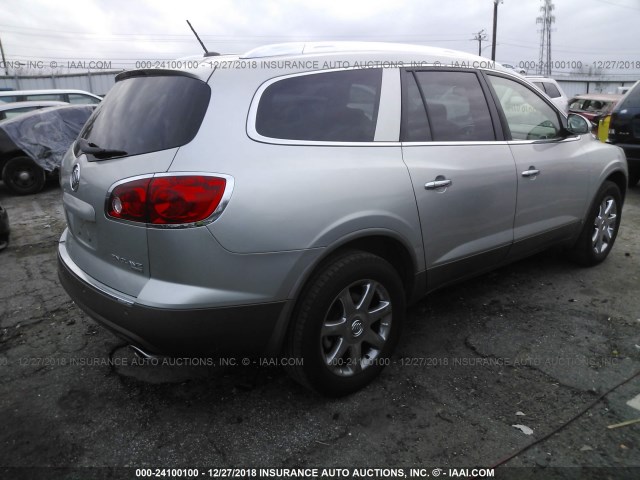 5GAER23728J149002 - 2008 BUICK ENCLAVE CXL SILVER photo 4