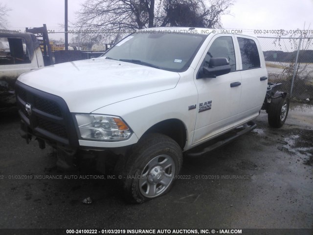 3C6UR5HJ0HG698996 - 2017 RAM RAM 2500  Unknown photo 2