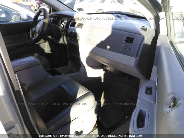 1D8HB58P37F546585 - 2007 DODGE DURANGO LIMITED SILVER photo 5