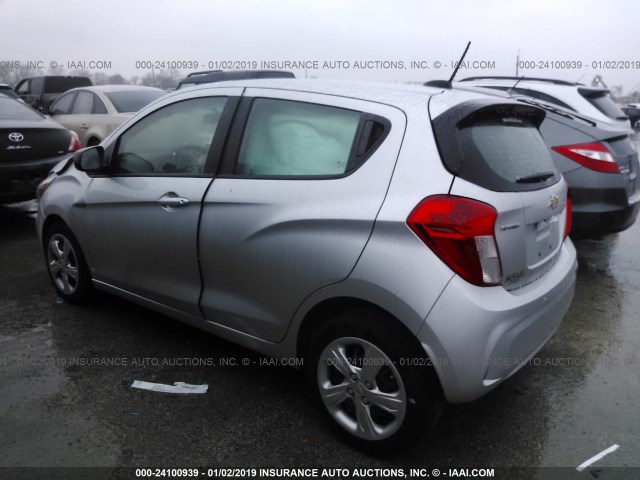 KL8CB6SA5KC728200 - 2019 CHEVROLET SPARK LS SILVER photo 3