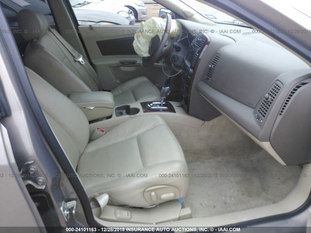 1G6DP577370192511 - 2007 CADILLAC CTS HI FEATURE V6 TAN photo 5