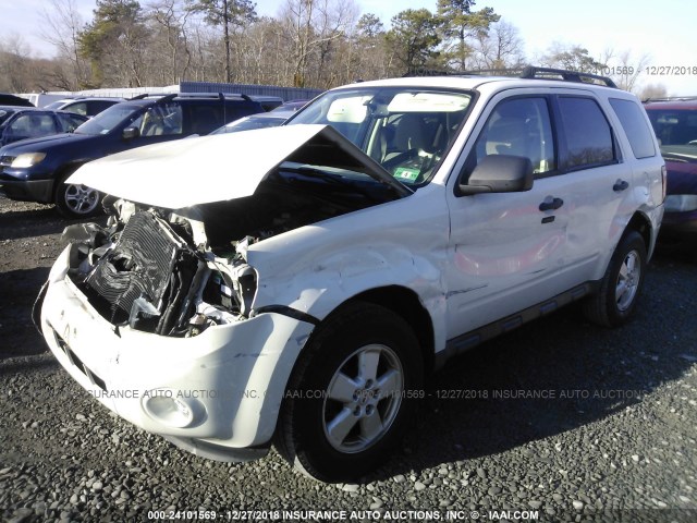 1FMCU0D7XCKC35261 - 2012 FORD ESCAPE XLT WHITE photo 2