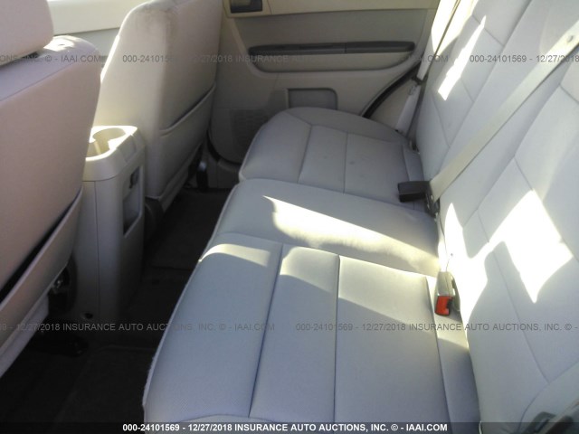 1FMCU0D7XCKC35261 - 2012 FORD ESCAPE XLT WHITE photo 8