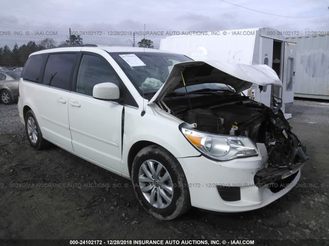 2C4RVABG2CR393549 - 2012 VOLKSWAGEN ROUTAN SE WHITE photo 1