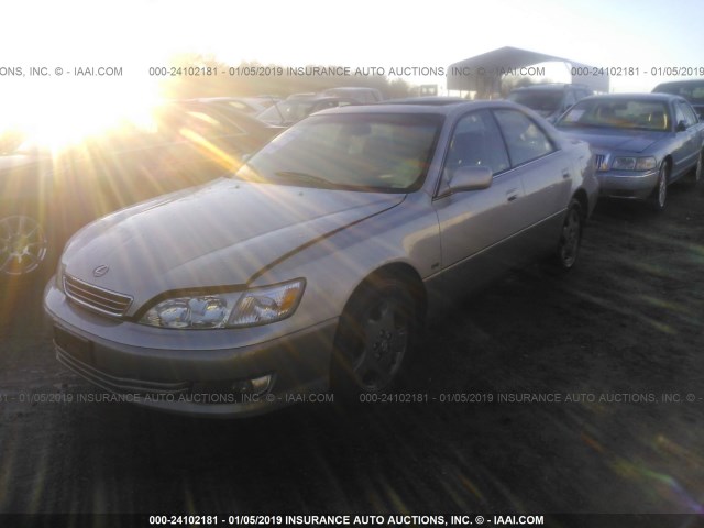 JT8BF28GX10308331 - 2001 LEXUS ES 300 SILVER photo 2