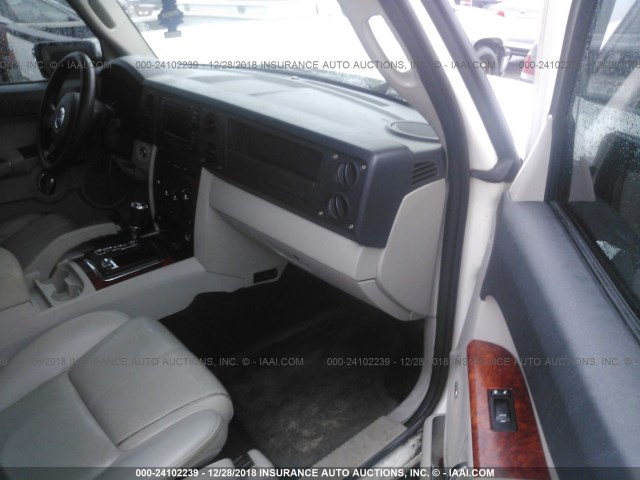 1J8HG58P37C573389 - 2007 JEEP COMMANDER LIMITED WHITE photo 5