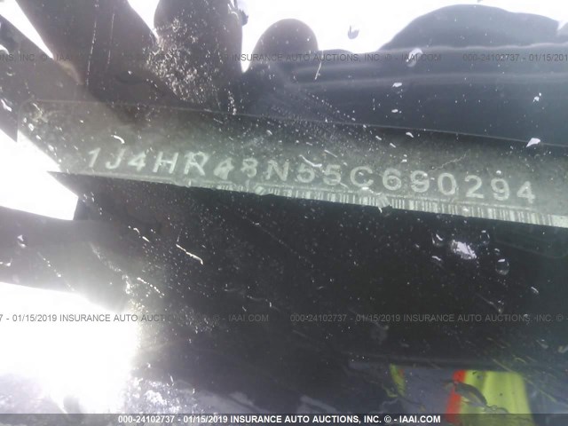 1J4HR48N55C690294 - 2005 JEEP GRAND CHEROKEE LAREDO/COLUMBIA/FREEDOM 银色 照片 9