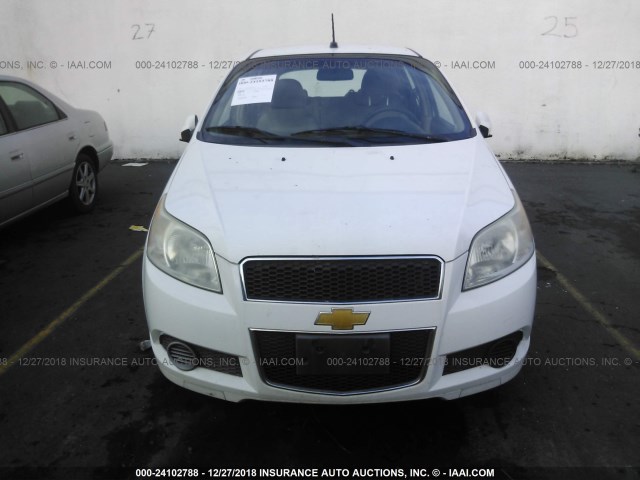 KL1TD66E99B610365 - 2009 CHEVROLET AVEO LS/LT თეთრი ფოტო 6