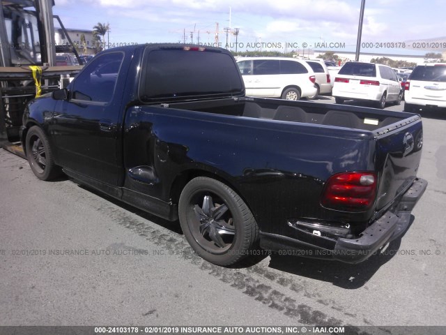 2FTZF07331CA47667 - 2001 FORD F150 SVT LIGHTNING BLACK photo 3