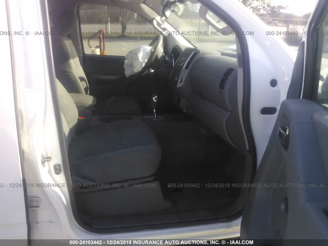 1N6AD0ER5GN712790 - 2016 NISSAN FRONTIER WHITE photo 5