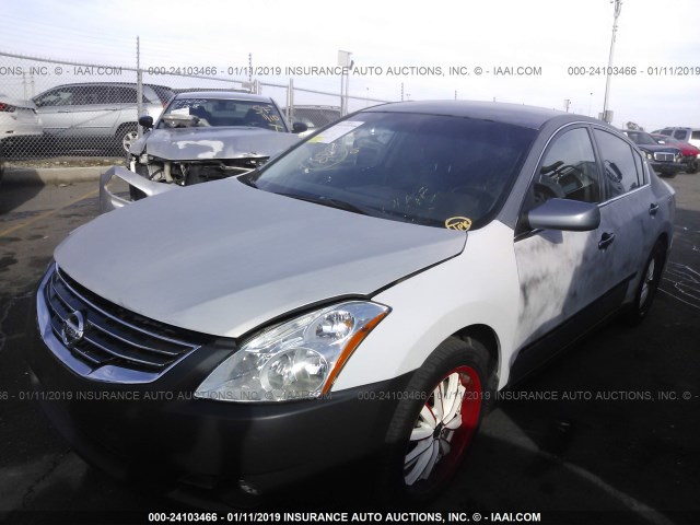 1N4AL2APXBN452195 - 2011 NISSAN ALTIMA S GRAY photo 2