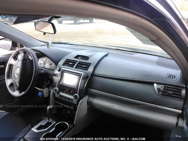 4T1BF1FKXCU155783 - 2012 TOYOTA CAMRY SE/LE/XLE 黑色 照片 5