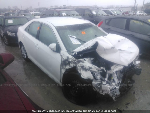 4T4BF1FK2CR203427 - 2012 TOYOTA CAMRY SE/LE/XLE 白色 照片 1