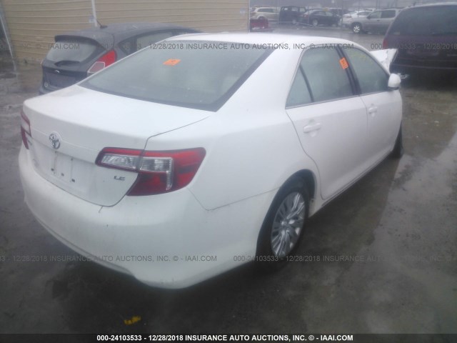 4T4BF1FK2CR203427 - 2012 TOYOTA CAMRY SE/LE/XLE 白色 照片 4