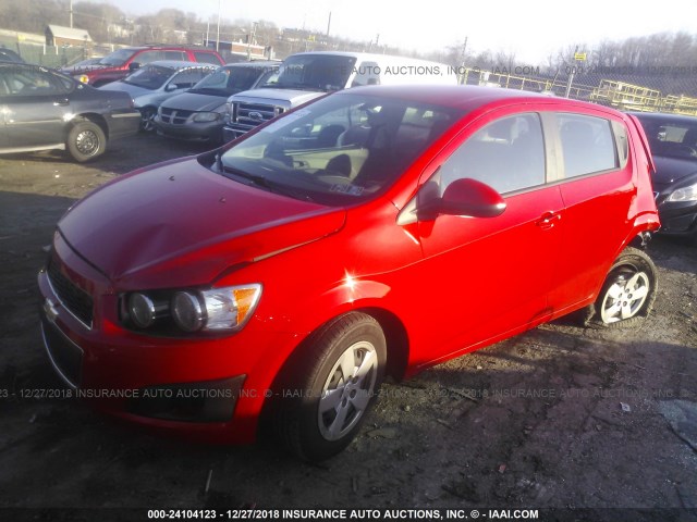 1G1JA6SH3F4150959 - 2015 CHEVROLET SONIC LS 红色 照片 2