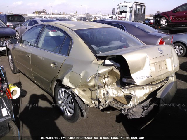 1N4AL11D74C162611 - 2004 NISSAN ALTIMA S/SL GOLD photo 3