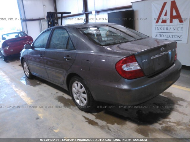 4T1BE32K24U840849 - 2004 TOYOTA CAMRY LE/XLE/SE GRAY photo 3