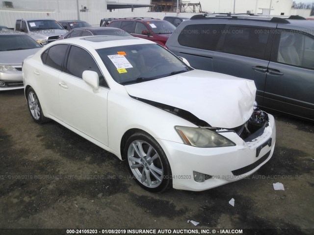 JTHBE262762005688 - 2006 LEXUS IS 350 WHITE photo 1