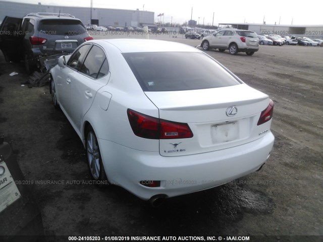 JTHBE262762005688 - 2006 LEXUS IS 350 WHITE photo 3