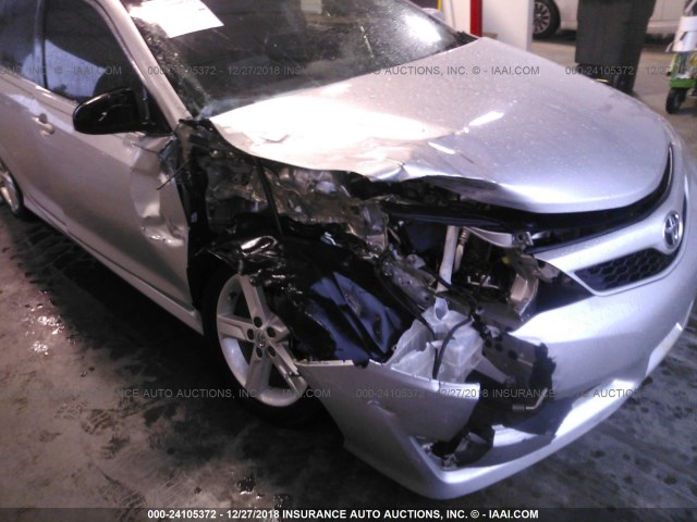4T1BF1FK0DU267168 - 2013 TOYOTA CAMRY L/SE/LE/XLE Gümüş foto 6