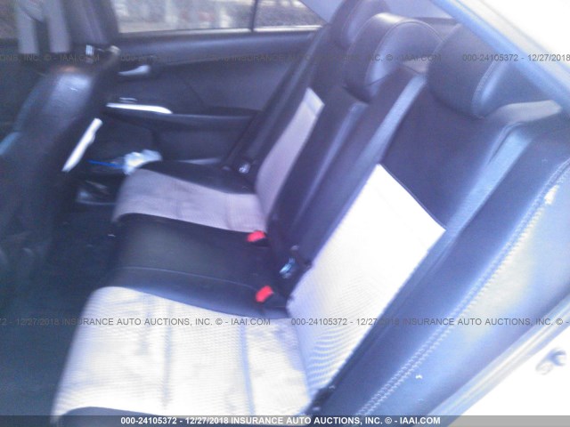 4T1BF1FK0DU267168 - 2013 TOYOTA CAMRY L/SE/LE/XLE Gümüş foto 8