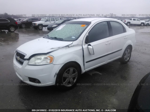 KL1TG5DE6AB047199 - 2010 CHEVROLET AVEO LT WHITE photo 2