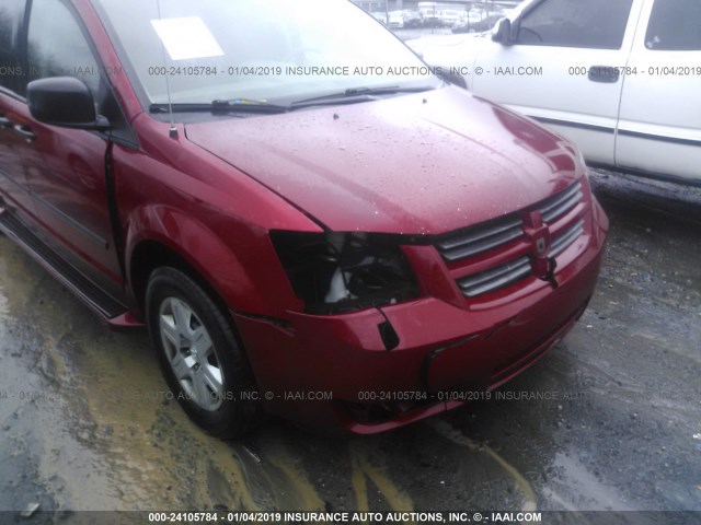 2D8HN44H18R753969 - 2008 DODGE GRAND CARAVAN SE RED photo 6