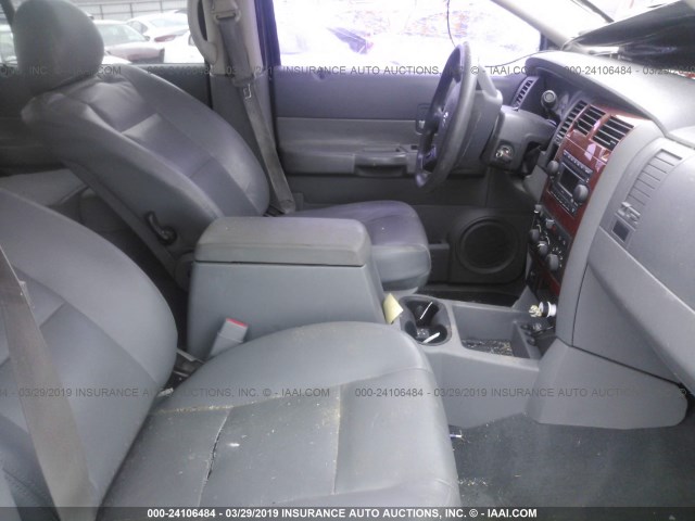 1D4HD48D44F230006 - 2004 DODGE DURANGO SLT GRAY photo 5