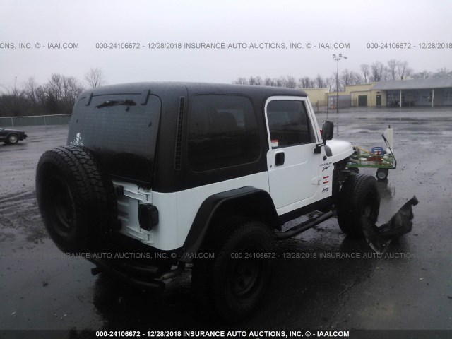 1J4FY29P8VP440801 - 1997 JEEP WRANGLER / TJ SE WHITE photo 4