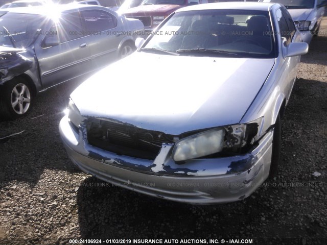 4T1BG22K8YU697786 - 2000 TOYOTA CAMRY CE/LE/XLE SILVER photo 6