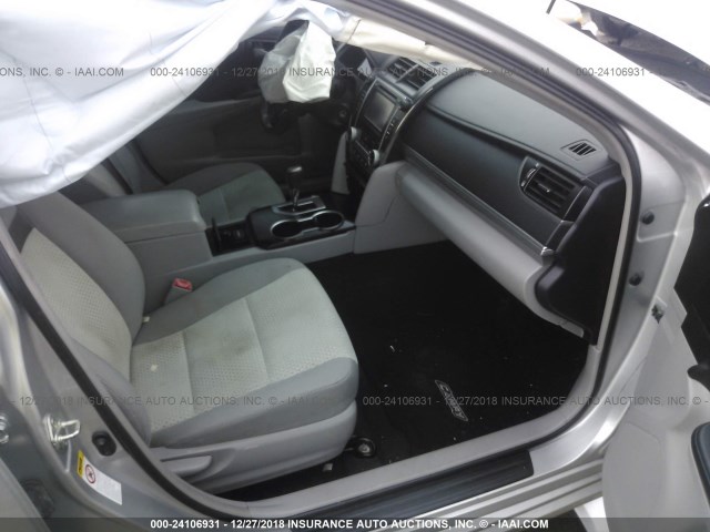 4T1BF1FK9DU252734 - 2013 TOYOTA CAMRY L/SE/LE/XLE 银色 照片 5