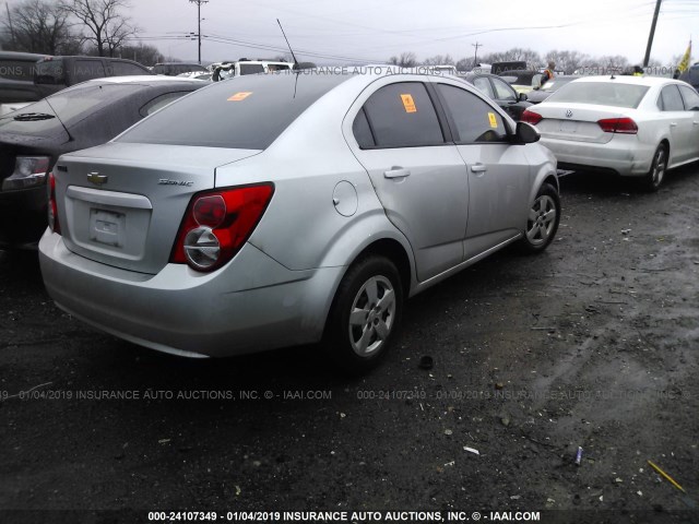 1G1JA5SH2F4166628 - 2015 CHEVROLET SONIC LS 银色 照片 4