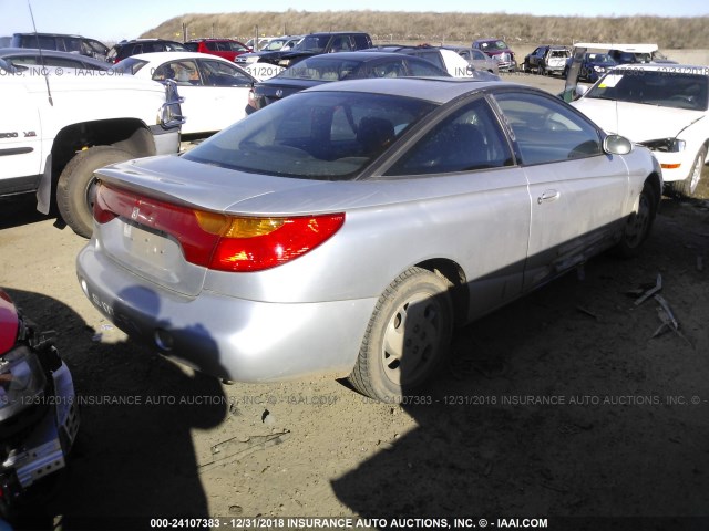 1G8ZY12722Z251286 - 2002 SATURN SC2 SILVER photo 4