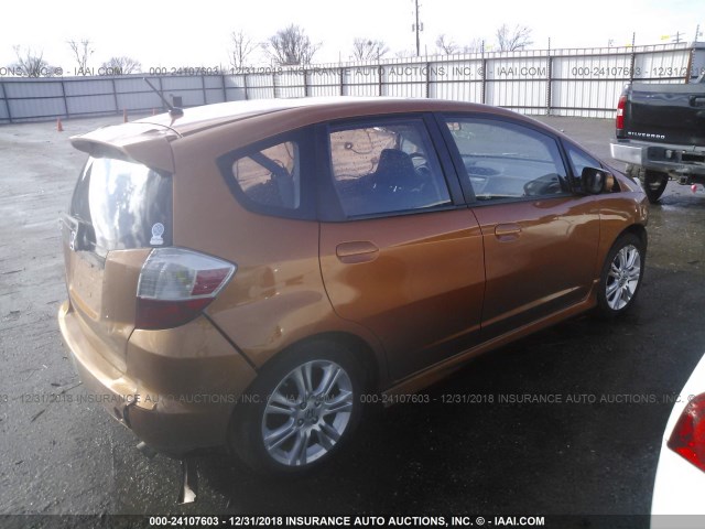 JHMGE8H44AC010325 - 2010 HONDA FIT SPORT ORANGE photo 4