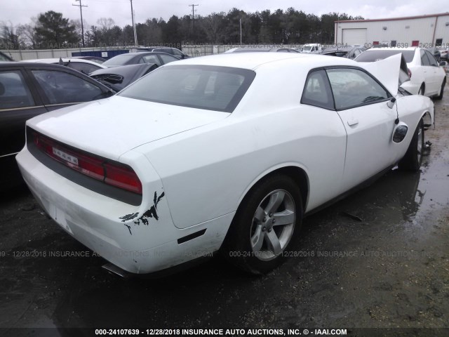 2C3CDYAGXCH157518 - 2012 DODGE CHALLENGER SXT WHITE photo 4