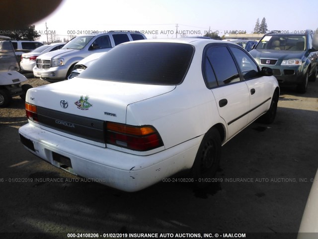 1NXAE09B0SZ235502 - 1995 TOYOTA COROLLA LE/DX WHITE photo 4