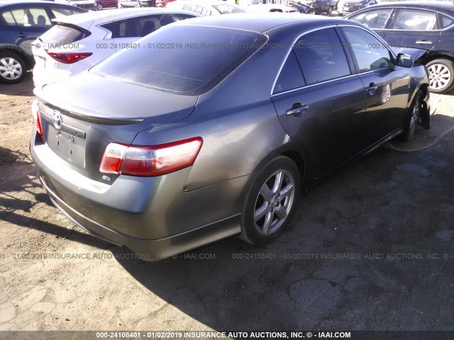 4T1BE46K09U342298 - 2009 TOYOTA CAMRY SE/LE/XLE GRAY photo 4