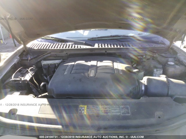 5LMFU27R24LJ25352 - 2004 LINCOLN NAVIGATOR 香槟色 照片 10