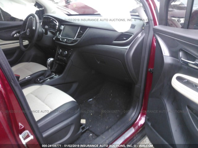 KL4CJASB0JB687107 - 2018 BUICK ENCORE PREFERRED RED photo 5