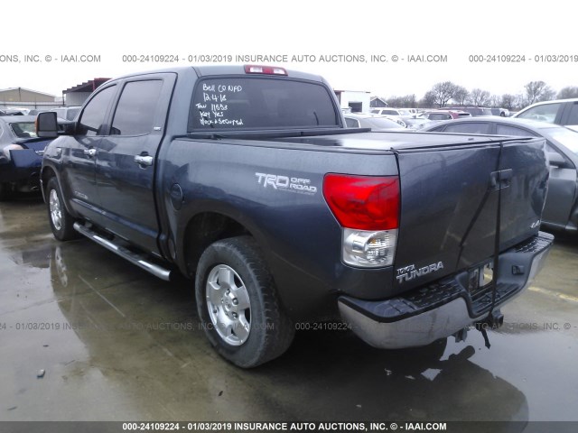 5TBDV54187S482154 - 2007 TOYOTA TUNDRA CREWMAX SR5 GRAY photo 3