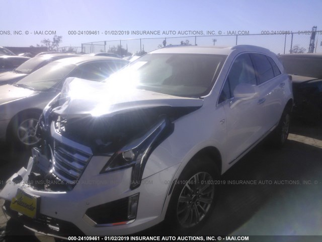 1GYKNBRS8HZ202919 - 2017 CADILLAC XT5 LUXURY WHITE photo 2