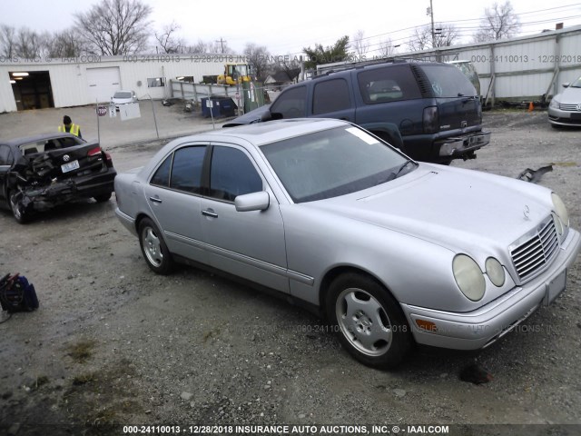 WDBJF55F7VJ027693 - 1997 MERCEDES-BENZ E 320 SILVER photo 1