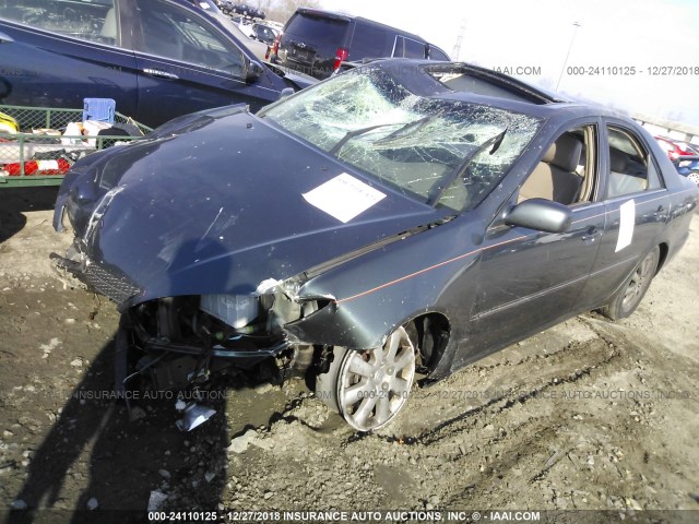 4T1BF30K74U066324 - 2004 TOYOTA CAMRY LE/XLE/SE GREEN photo 2