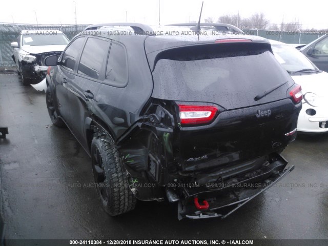 1C4PJMBS6GW262047 - 2016 JEEP CHEROKEE TRAILHAWK BLACK photo 3