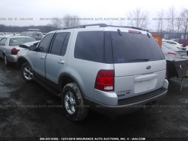 1FMZU73W32UB36781 - 2002 FORD EXPLORER XLT SILVER photo 3