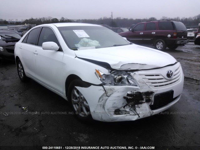 4T1BE46K57U558757 - 2007 TOYOTA CAMRY NEW GENERAT CE/LE/XLE/SE WHITE photo 1