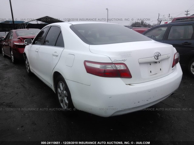 4T1BE46K57U558757 - 2007 TOYOTA CAMRY NEW GENERAT CE/LE/XLE/SE WHITE photo 3